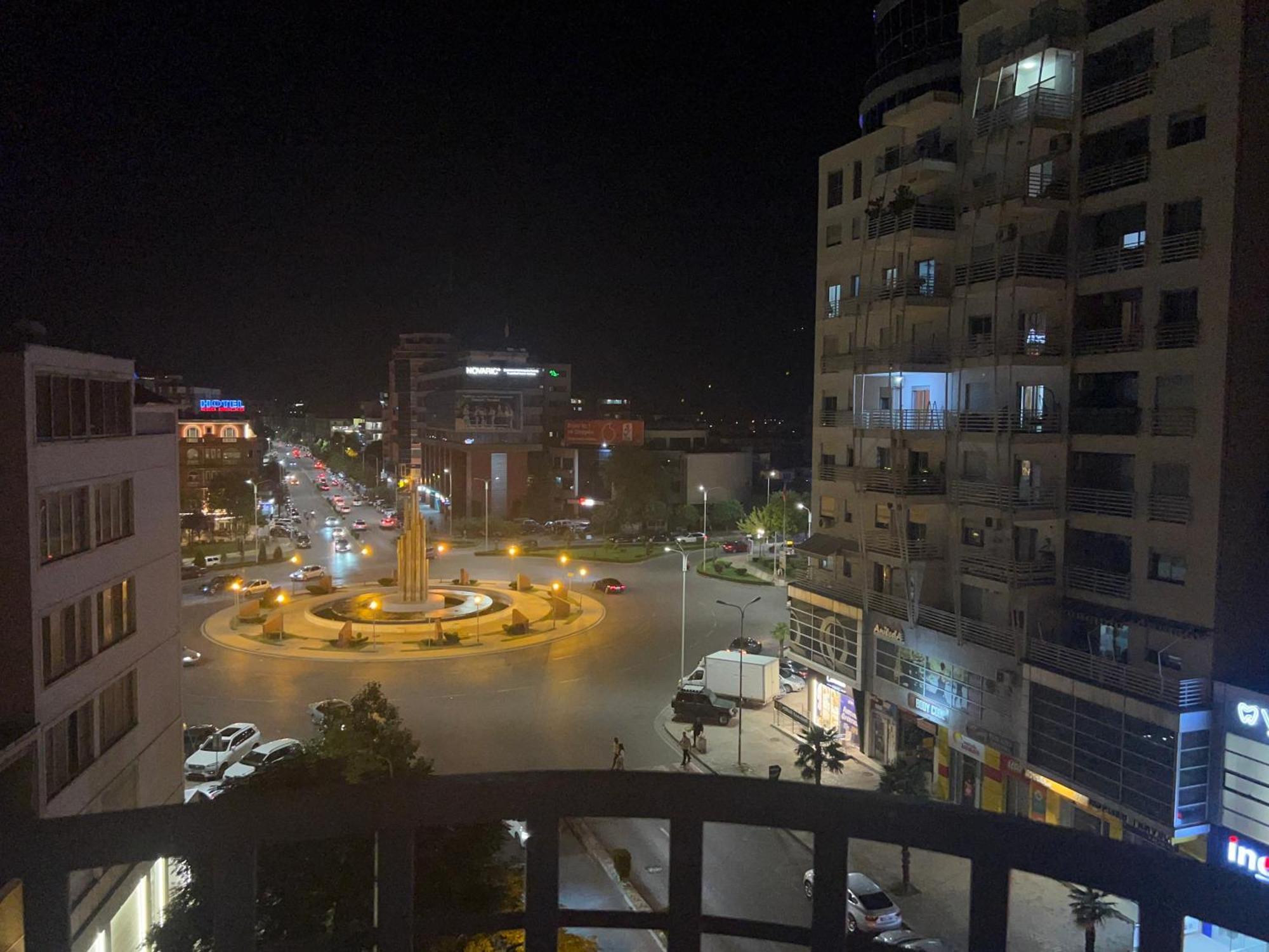 Horizont Apart-Hotel Shkoder Exterior photo